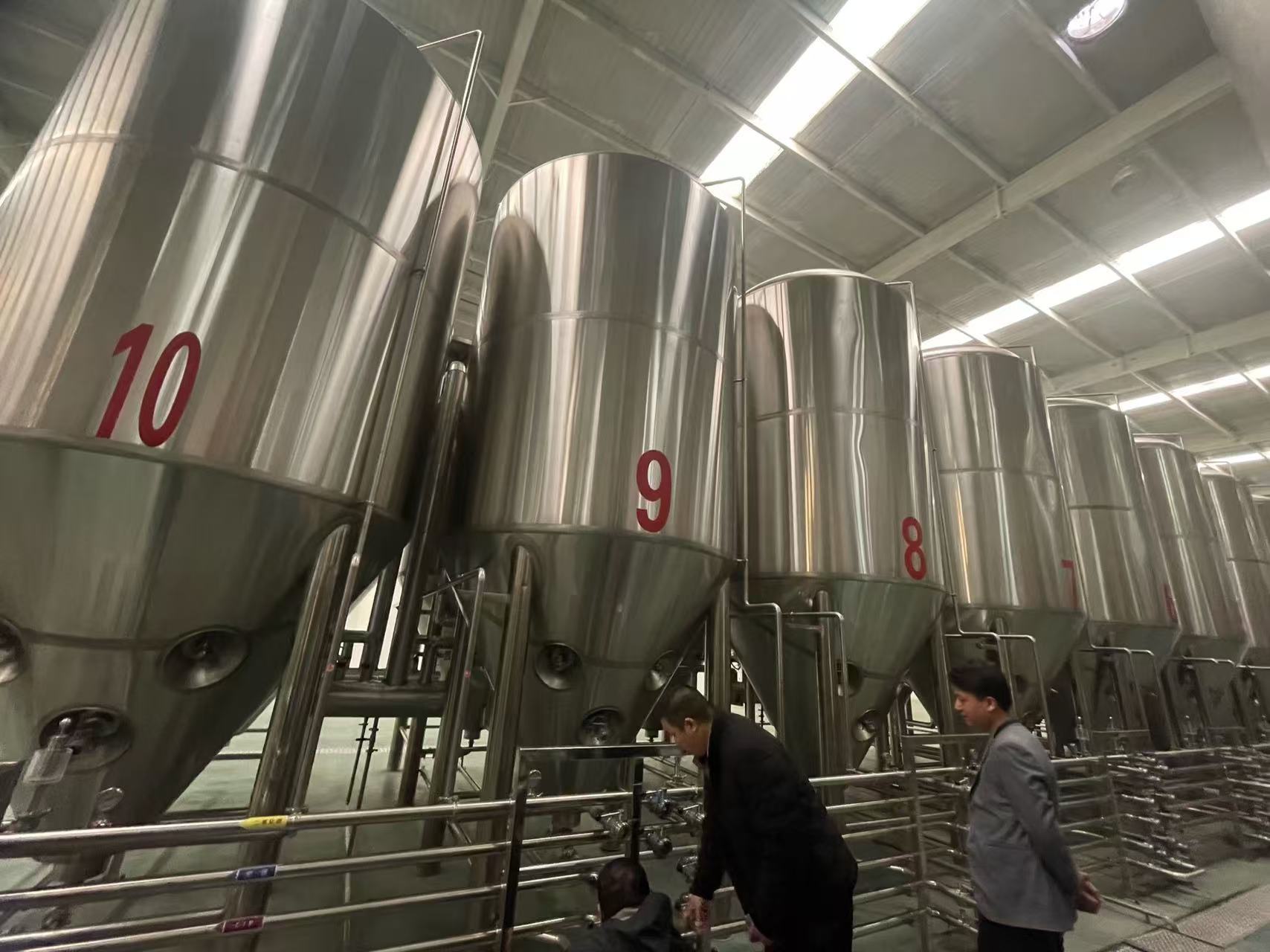 盐都精酿啤酒设备厂—平面布置、设备设计、制造、调试、培训等一条龙服务